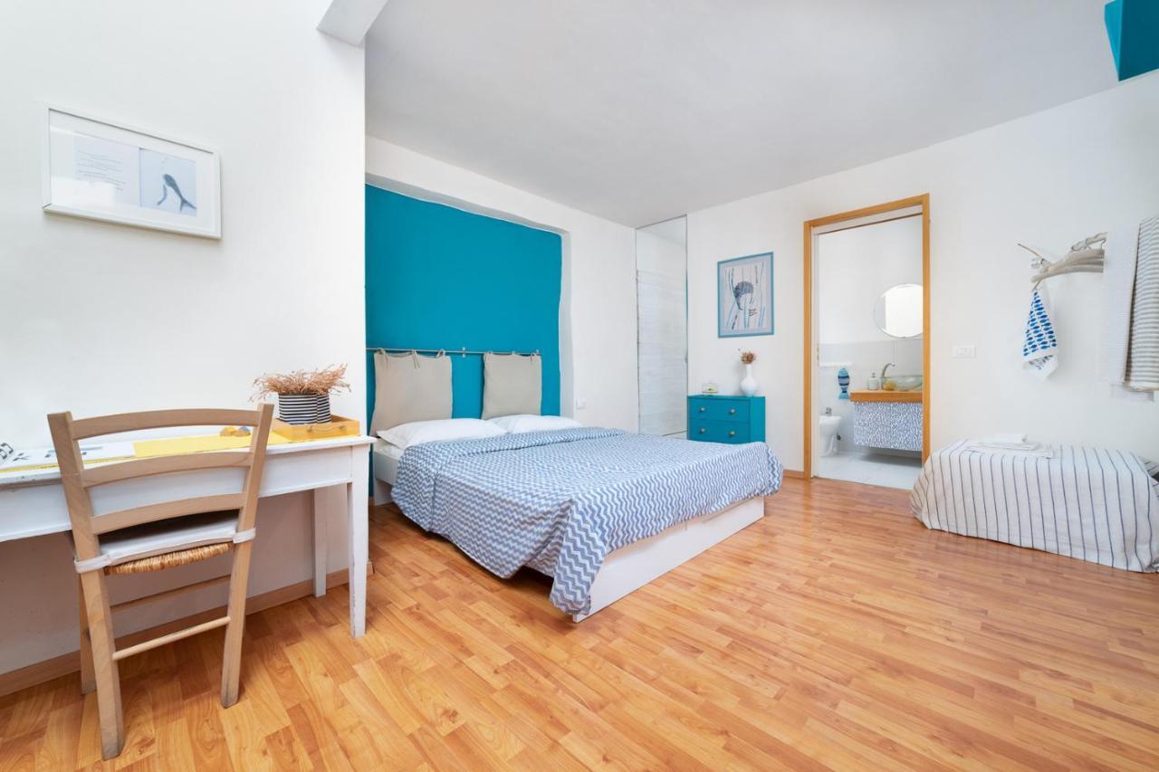 Bed And Book Giusino Bed & Breakfast ปาแลร์โม ภายนอก รูปภาพ