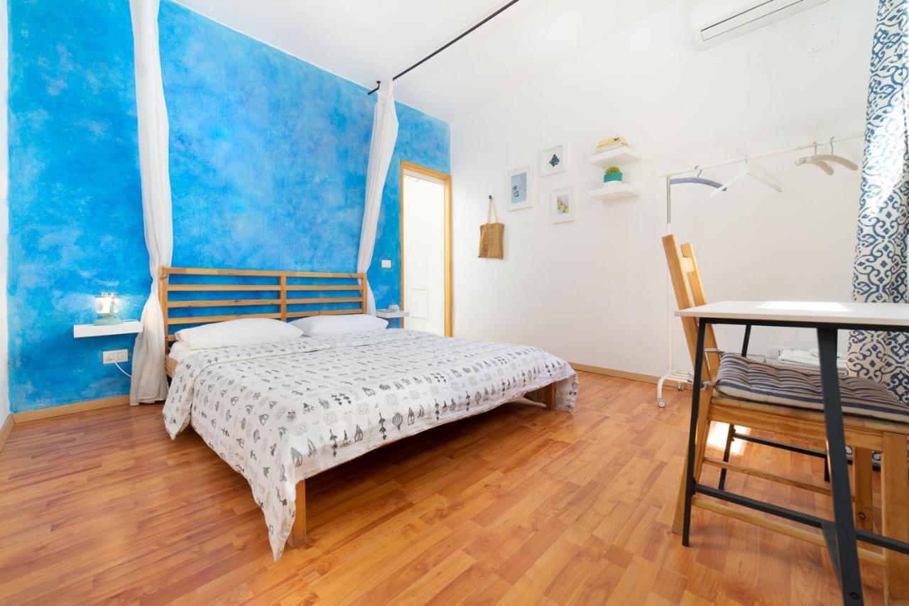 Bed And Book Giusino Bed & Breakfast ปาแลร์โม ภายนอก รูปภาพ