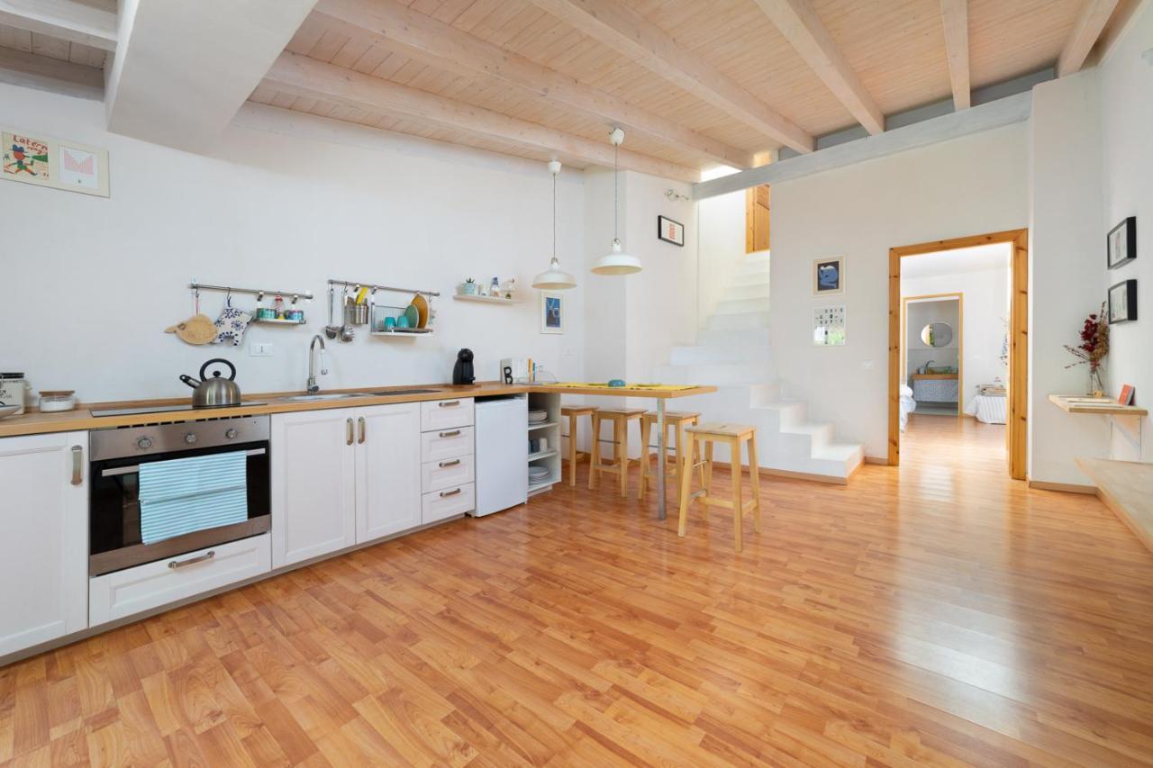 Bed And Book Giusino Bed & Breakfast ปาแลร์โม ภายนอก รูปภาพ
